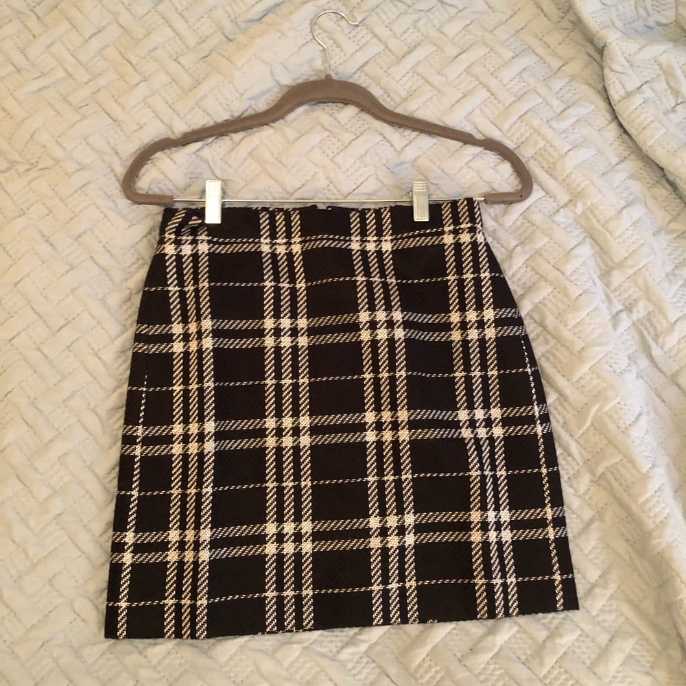 Black and white plaid jcrew skirt with tags size 0